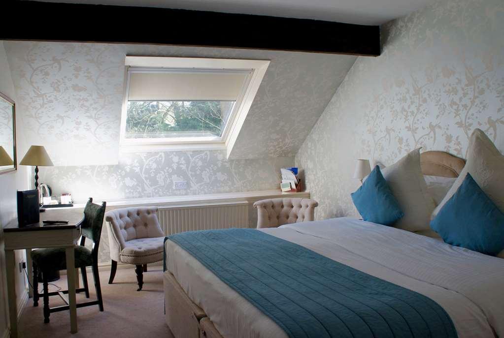 Holdsworth House Hotel Halifax Room photo